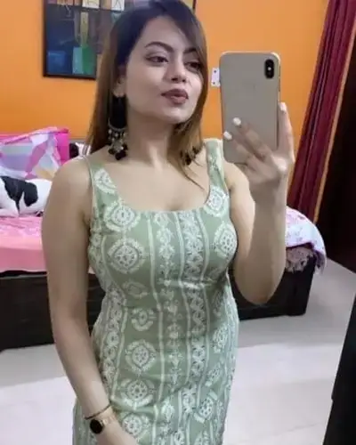 Call Girl in Gola